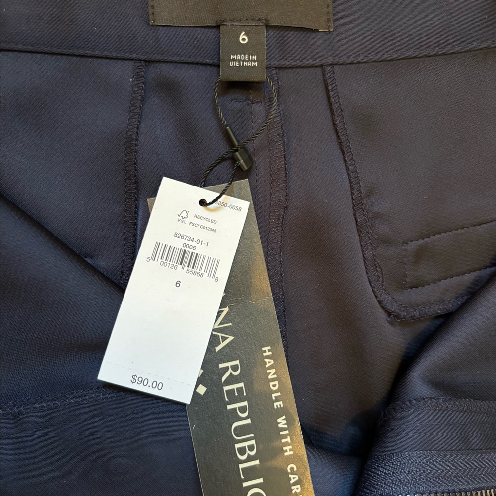 NWT Elegant Navy Blue Women's Skirt - Picture 6 of 7